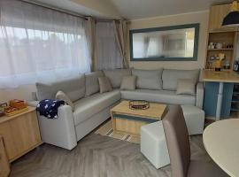 Chalet Les Moutiers，位于Les Moutiers-en-Cinglais的酒店
