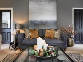 Luxurious Interior Designed Home，位于肯梅尔的度假屋