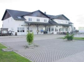 瑞梅尔堡-布里克酒店，位于Friesdorf的酒店