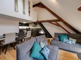 Le SeptQatre - Grand triplex au cœur de la Vieille Ville