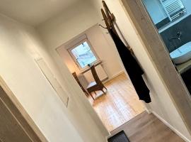 Heimatliebe Erfweiler Wohnung DREI，位于埃尔夫韦勒的酒店