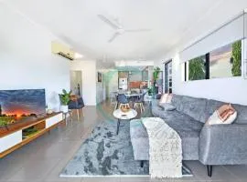 ZEN NOMAD 2-BR Nightcliff Apt Near Markets & Shops