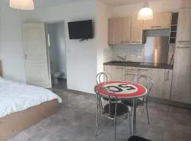 maisonnette dans propriété