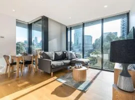 South Melbourne Short Stay Luxury & Location 01728
