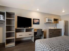 WoodSpring Suites Grand Rapids Kentwood，位于大急流城的酒店