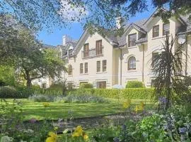 The Elms Apartments