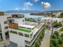 Beach Walk Luxury Suites，位于阿基欧斯尼古拉斯的酒店