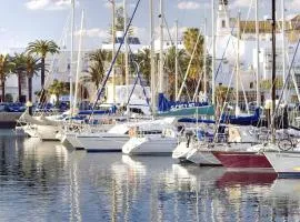 Centro de Ayamonte. Junto al río Guadiana y nuevo puerto deportivo.