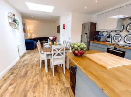 Chute House 4 bed house private garden city center，位于埃克塞特Exeter Chamber of Commerce and Industry附近的酒店