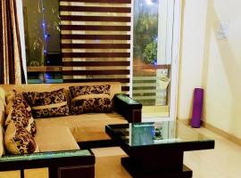 3 Bedroom Condo For Family On Manali Expressway，位于Lāndrān的酒店