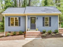 Beautiful Raleigh Cottage Rental 5 Mi to Downtown