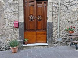 Sweet Garden Maison de Charme，位于Thiesi的酒店
