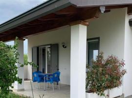 Casa Vacanze AL CAPRIANO appartamento Lampone，位于坎特洛的别墅