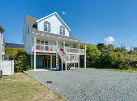 Topsail Beach Vacation Rental Idyllic Ocean Views，位于托普赛尔海滩的酒店