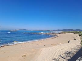 Desconectaengalicia La Lanzada, a pie de playa，位于阿兰扎达的公寓