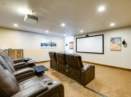 Spacious Home with Mtn View Less Than 6 Mi to Park City!