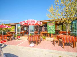 特罗亚膳食公寓酒店，位于Akçapınar的酒店