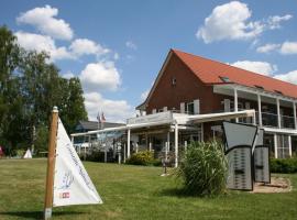 Ferienzentrum Yachthafen Rechlin，位于雷希林的家庭/亲子酒店