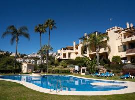Los Piños, 2 Bedroom Apartment with panoramic view，位于贝纳阿维斯的带泳池的酒店
