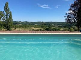 La nature des Sens - Gîte les Sources，位于Azerat的酒店