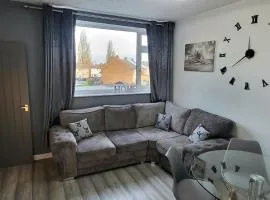 Cosy 3 double bed flat sleeps 6
