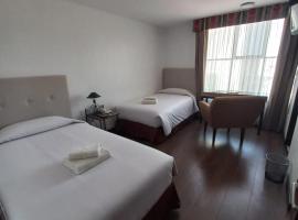 泛美酒店，位于拉巴斯的酒店