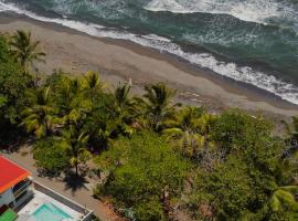 Hotel El Icaco Tortuguero，位于托尔图格罗的酒店