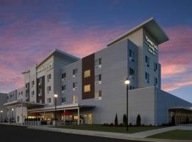 TownePlace by Marriott Suites Clarksville，位于克拉克斯维尔比奇文葡萄园酒庄附近的酒店