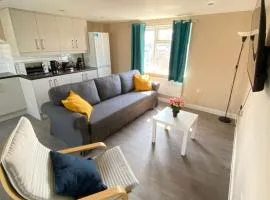 STUNNING 1 BEDROOM FLAT IN WOOD GREEN