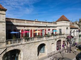 Hotel Des Artistes，位于塔拉斯孔的酒店