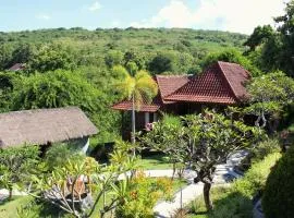 Bamboo Bungalow Jungle View