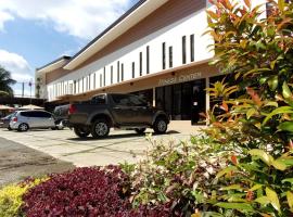 Avenue One Hotel，位于Upper Digos的酒店