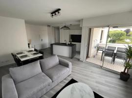 Apartment hyper-center Biarritz with parking，位于比亚里茨的公寓