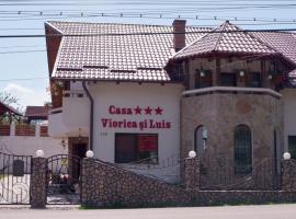 Casa Viorica și Luis，位于坎普朗莫道尼斯的旅馆