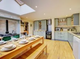 4 Doric Place