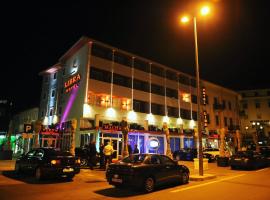 Hotel Libra，位于塞尼的酒店