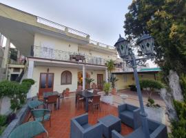 Hotel Mareluna Ischia，位于伊斯基亚的酒店