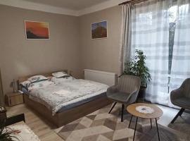 Karancs Apartman Salgótarján，位于绍尔戈陶尔扬的酒店