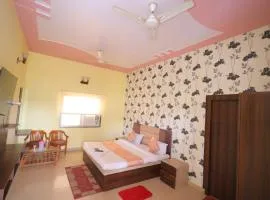 Hotel Mukund Priya- Near Krishna Janam Bhoomi