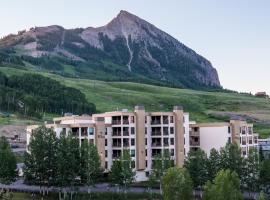 The Plaza Condominiums, A Vail Resorts Property，位于Mount Crested Butte的酒店