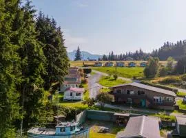 The Cabins at Alert Bay