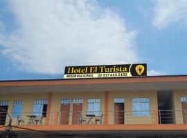 Hotel el Turista，位于弗洛伦西亚的宠物友好酒店