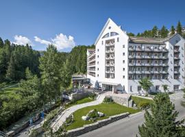 Arenas Resort Schweizerhof，位于锡尔斯玛丽亚的Spa酒店