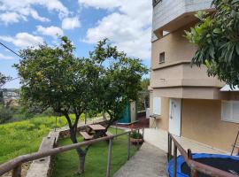 1 Bedroom house we call home，位于Tarshīhā的酒店
