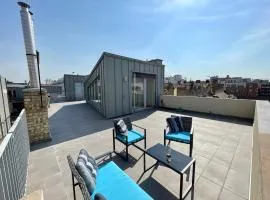 Penthouse w Private Rooftop and Free parking