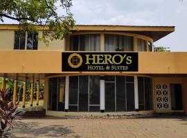 Hotel HERO's，位于奇南德加的酒店