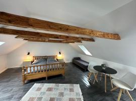 Attic Room，位于科瑟的度假短租房