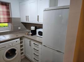 1 bed modern flat，位于迪德科特The Orchard Centre购物中心附近的酒店