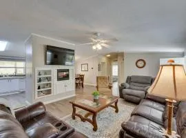 Secluded Hayesville Cabin Rental with Deck and Grill!