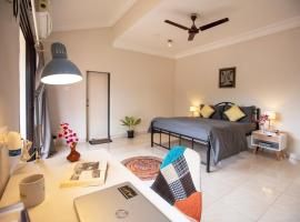 NomadGao Vila Nova - Comfort, Great Views, Fast WiFi & Interesting People，位于安君纳的酒店
